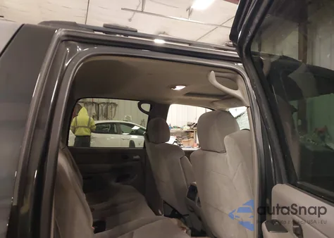 2005 Chevrolet Avalanche 1500 Z71 из США, поврежденный, VIN 3GNEK12Z65G203759